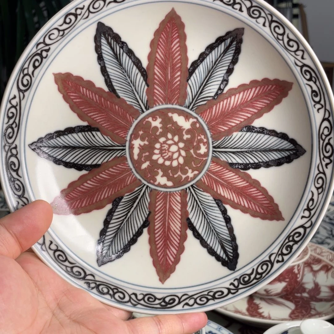 青花釉里红芭蕉叶壶承微瑕