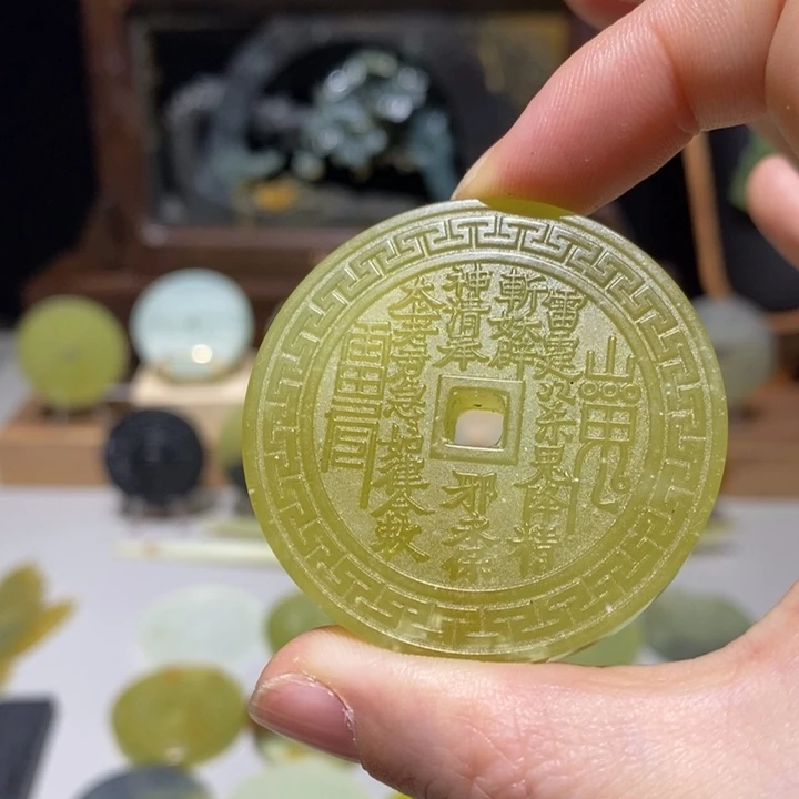 岫玉未镶嵌颈饰颈饰18