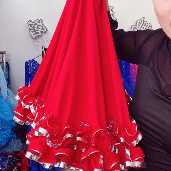 交谊舞的舞蹈动作也