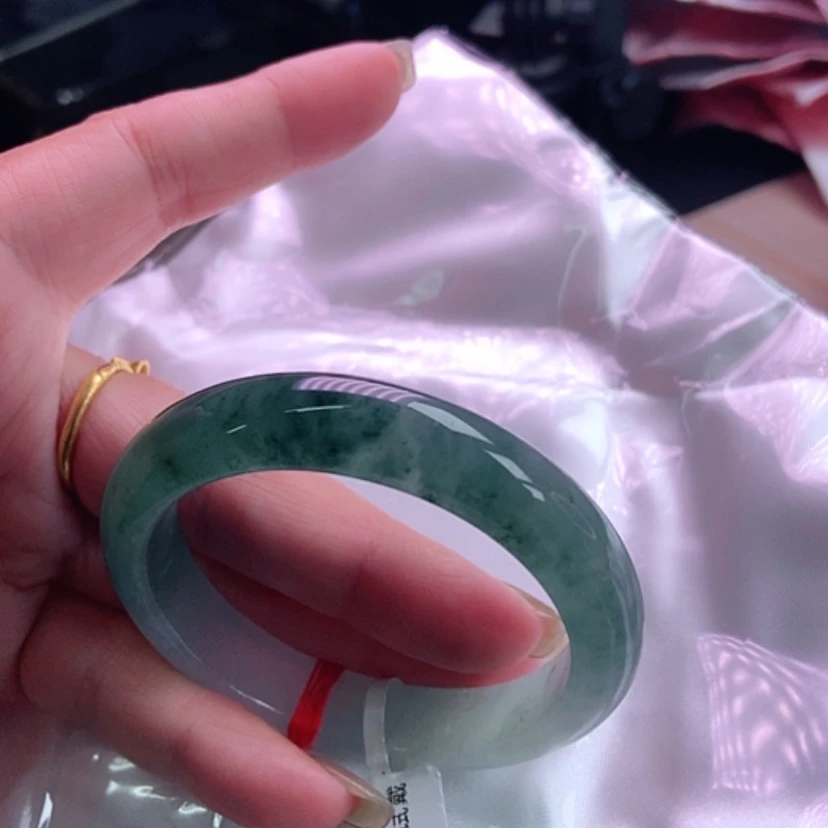 【闪购商品】翡翠手镯未镶嵌，