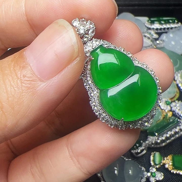 翡翠18K金镶嵌吊坠(不含链)