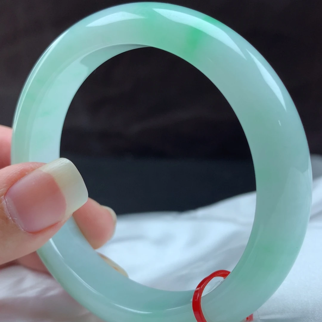 翡翠手镯未镶嵌95447，