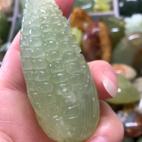 蛇纹石玉未镶嵌手把件