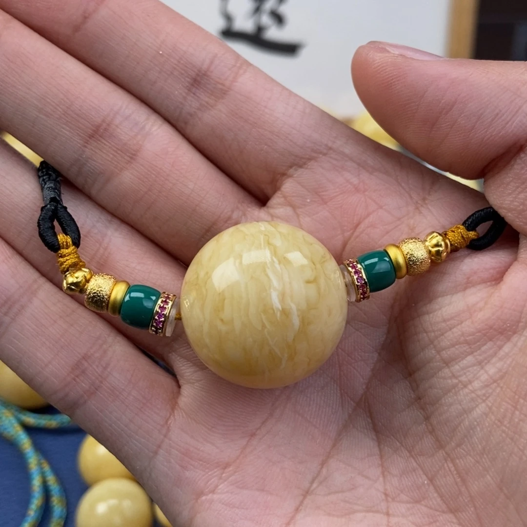 琥珀未镶嵌裸石蜜蜡