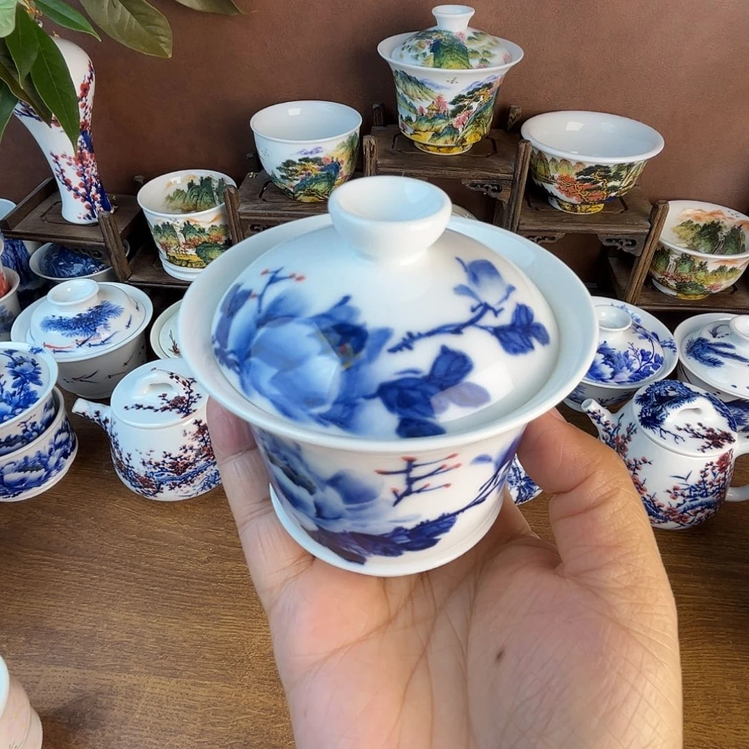 忠意堂釉下彩牡丹盖碗