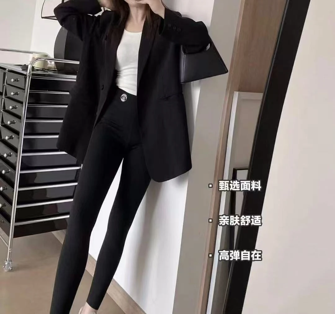 1207-EQ黑色星空鲨鱼裤