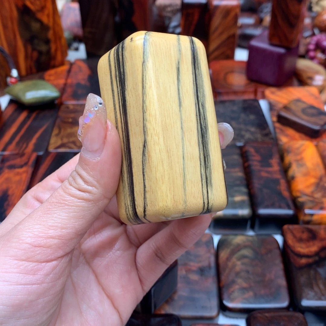 交趾黄檀（大红酸枝）金****k