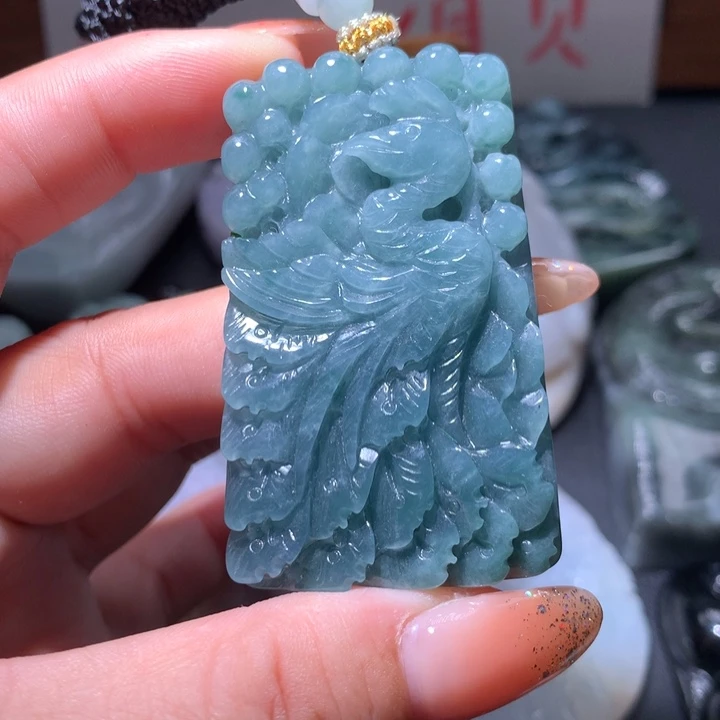 翡翠未镶嵌颈饰保真天然A货翡翠