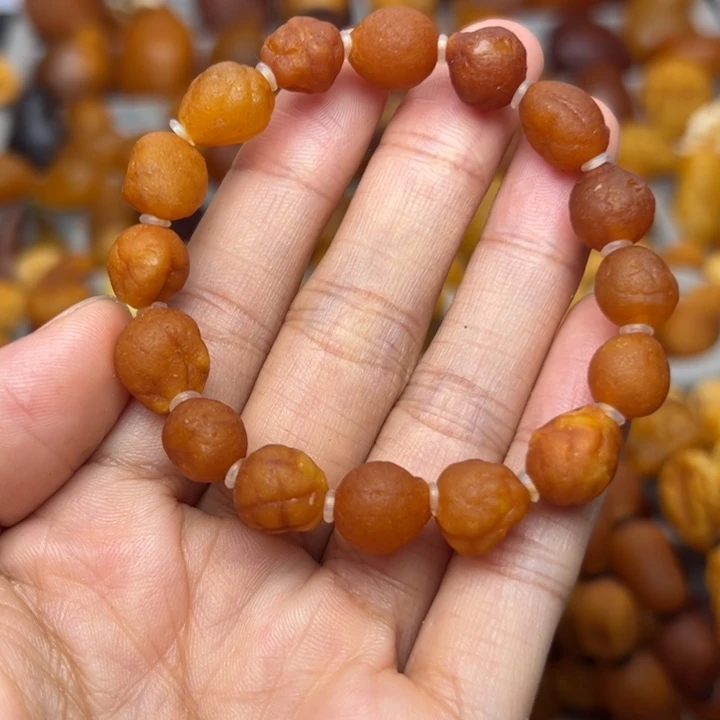 琥珀未镶嵌裸石天然蜜蜡