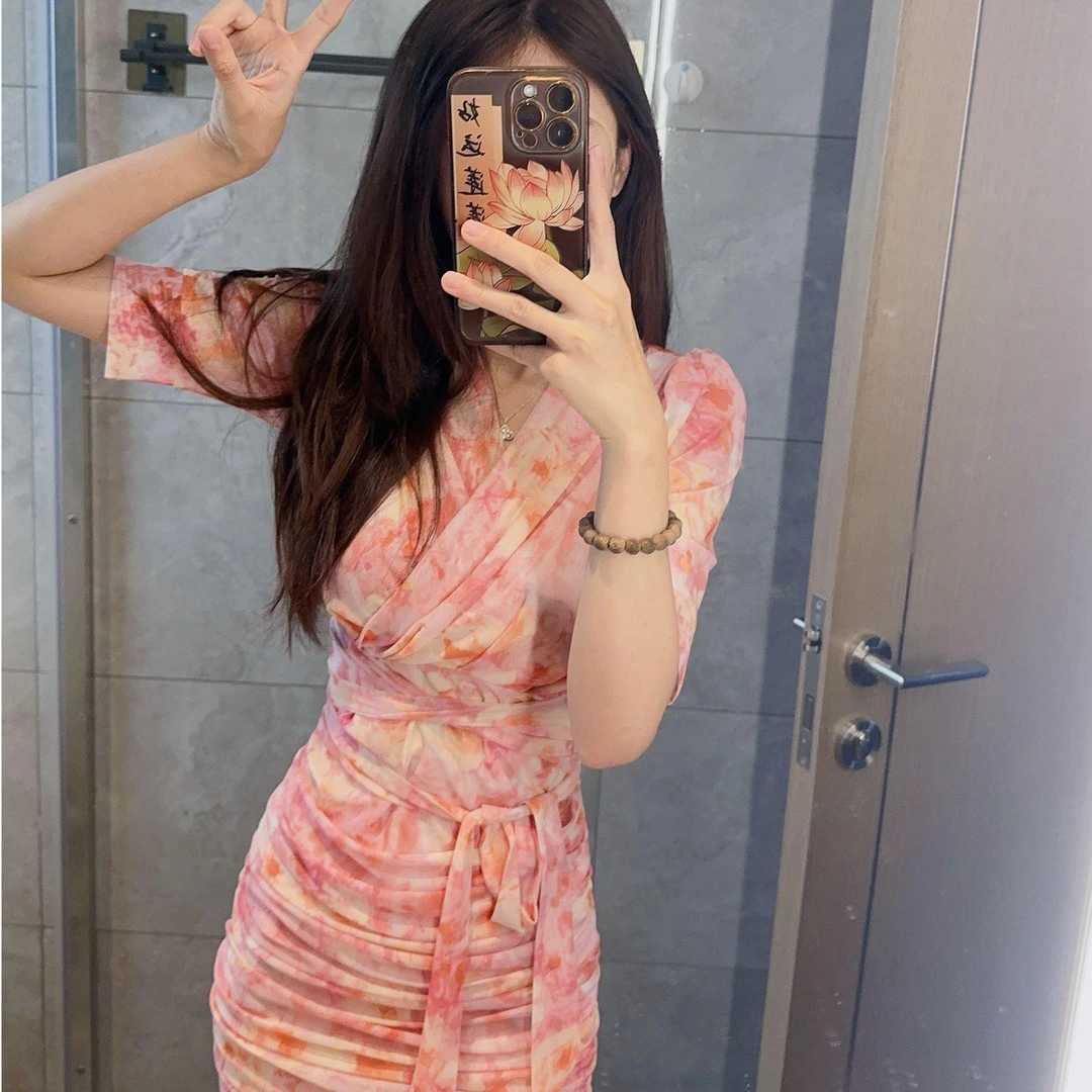 碎花裙甜美优雅法式温柔风网纱性感V领皱褶开衩扭结收腰连衣裙女