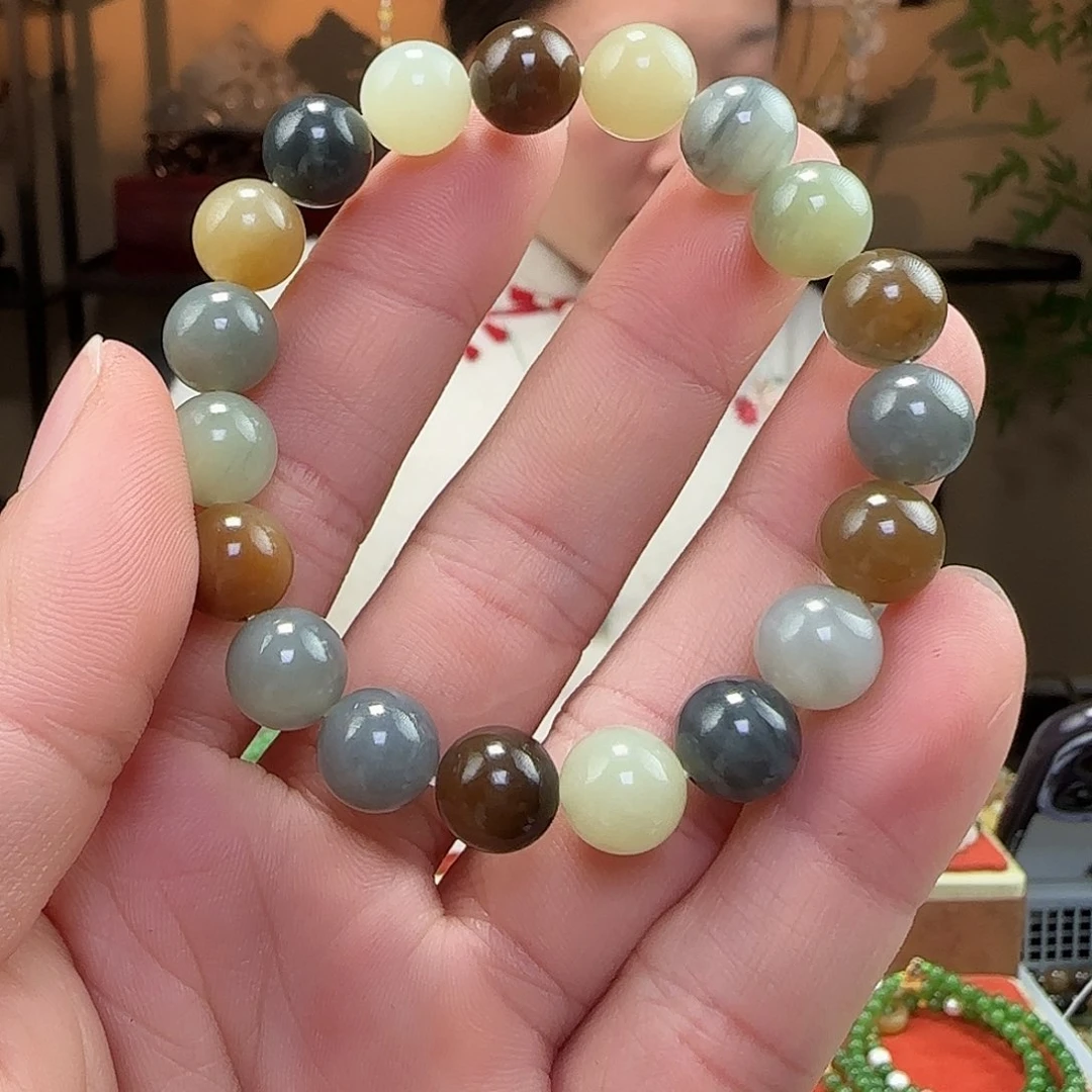 和田玉手链未镶嵌卡10mm