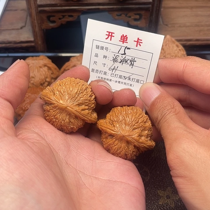 吊坠桃核文玩核桃