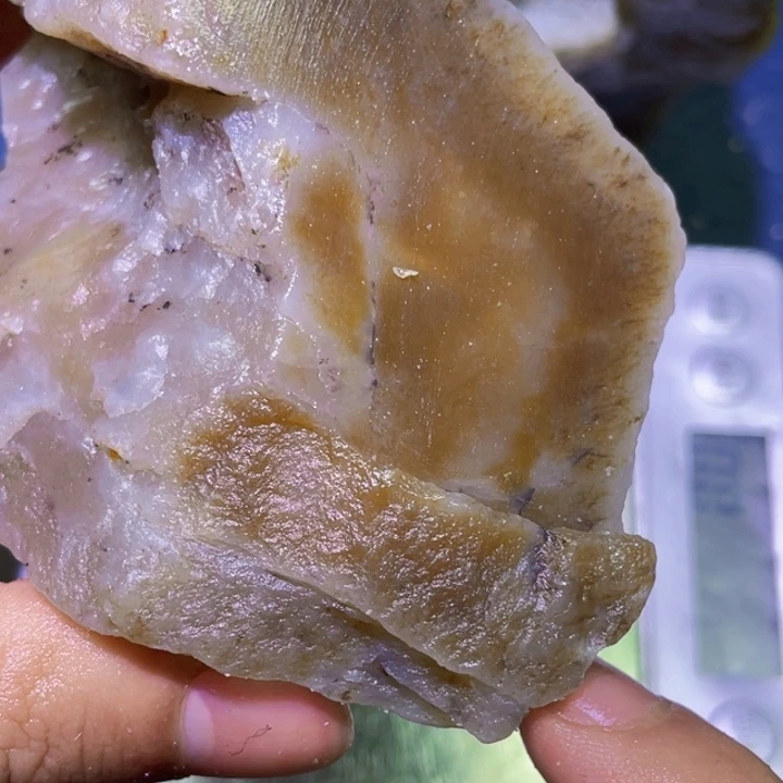 和田玉（糖玉）未镶嵌珠宝半成品