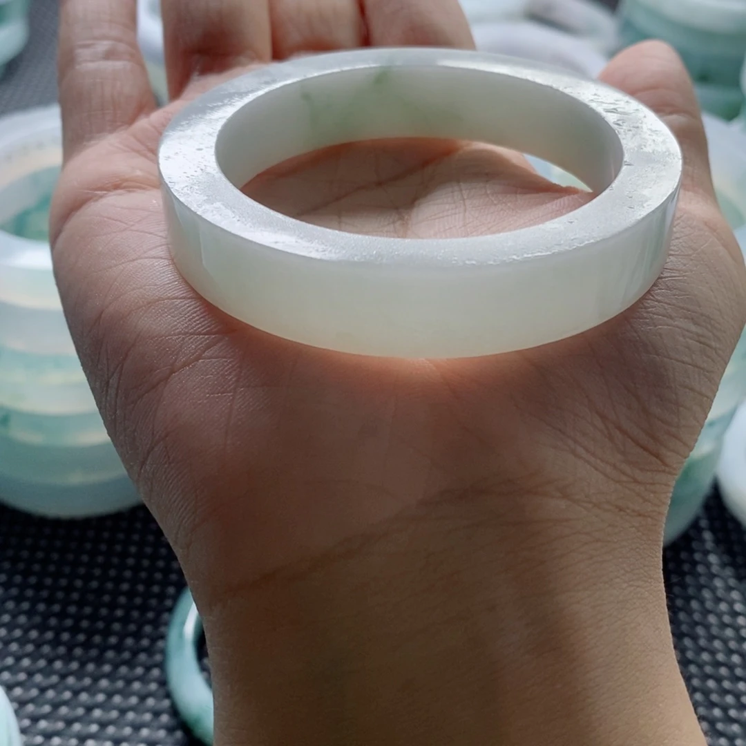 哈***@定制翡翠AA未镶嵌