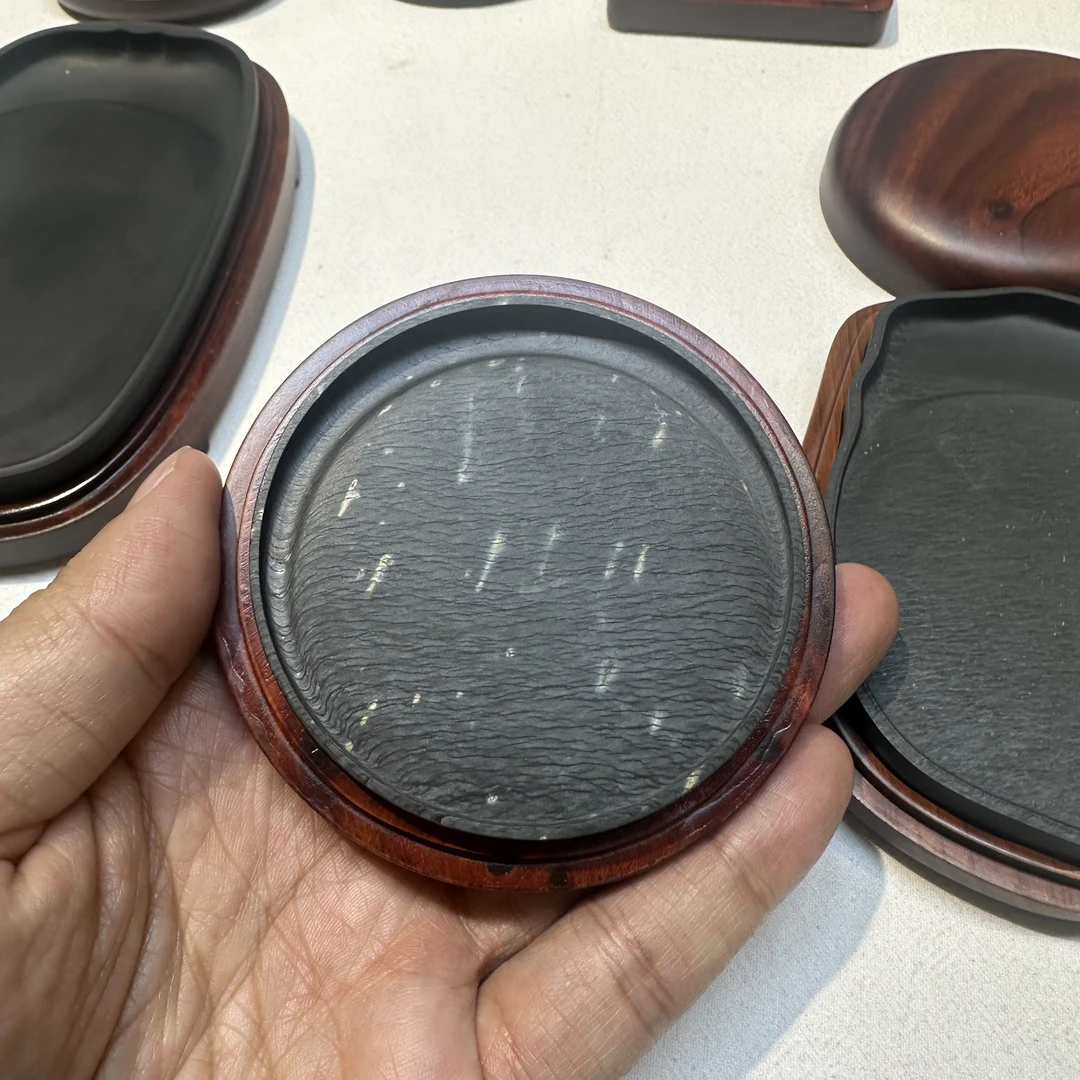 水舷坑细水波金星圆形月牙池小歙砚7.2×7.2×1cm