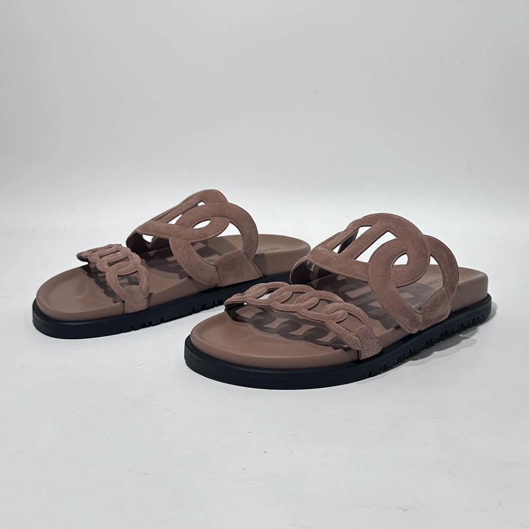 99新 Hermes/爱马仕 36码 棕色时尚猪鼻子拖鞋/ML80451