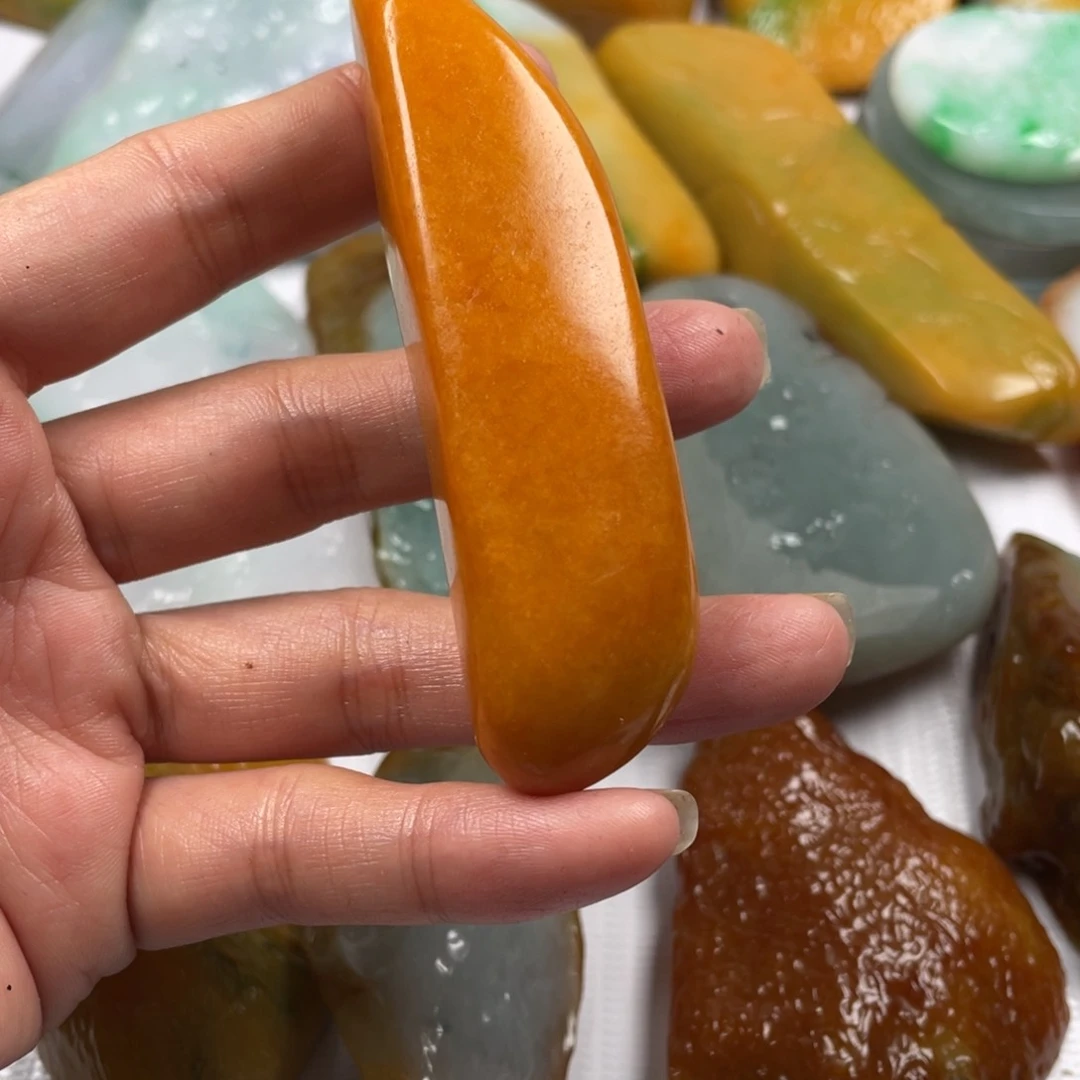 【闪购商品】翡翠颈饰未镶嵌翡翠