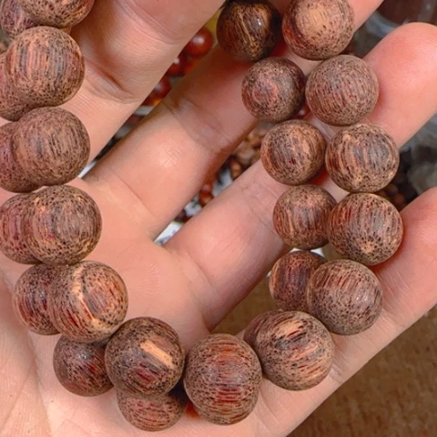 藤类降真香1.2满结晶绿油沉水