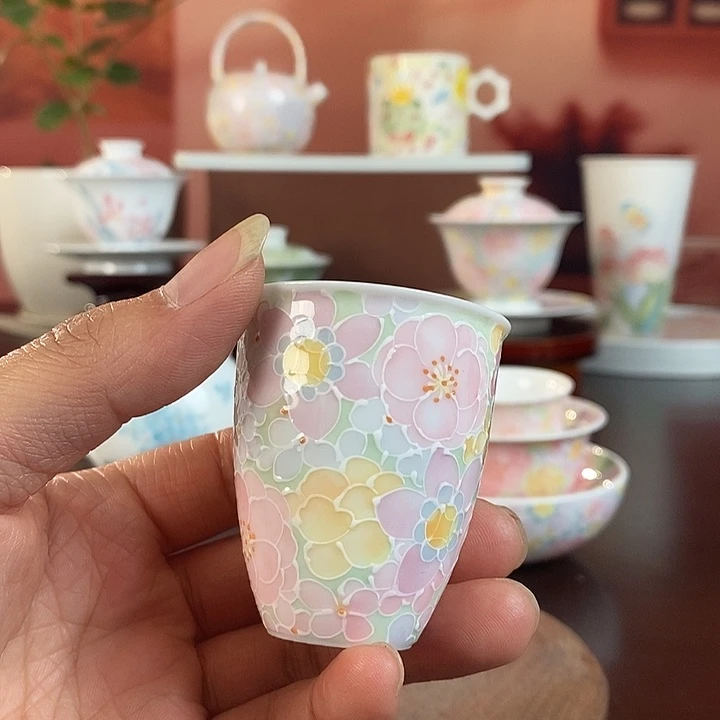 万花釉下手绘品茗杯