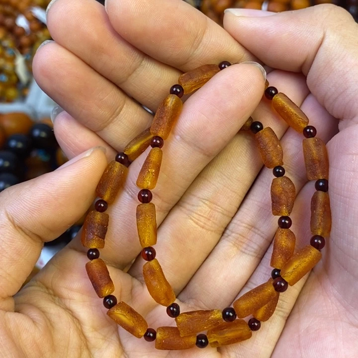 未镶嵌琥珀珠宝奇石多样性发其一