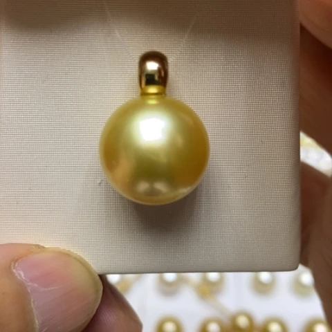 海水珍珠颈饰18K金镶嵌