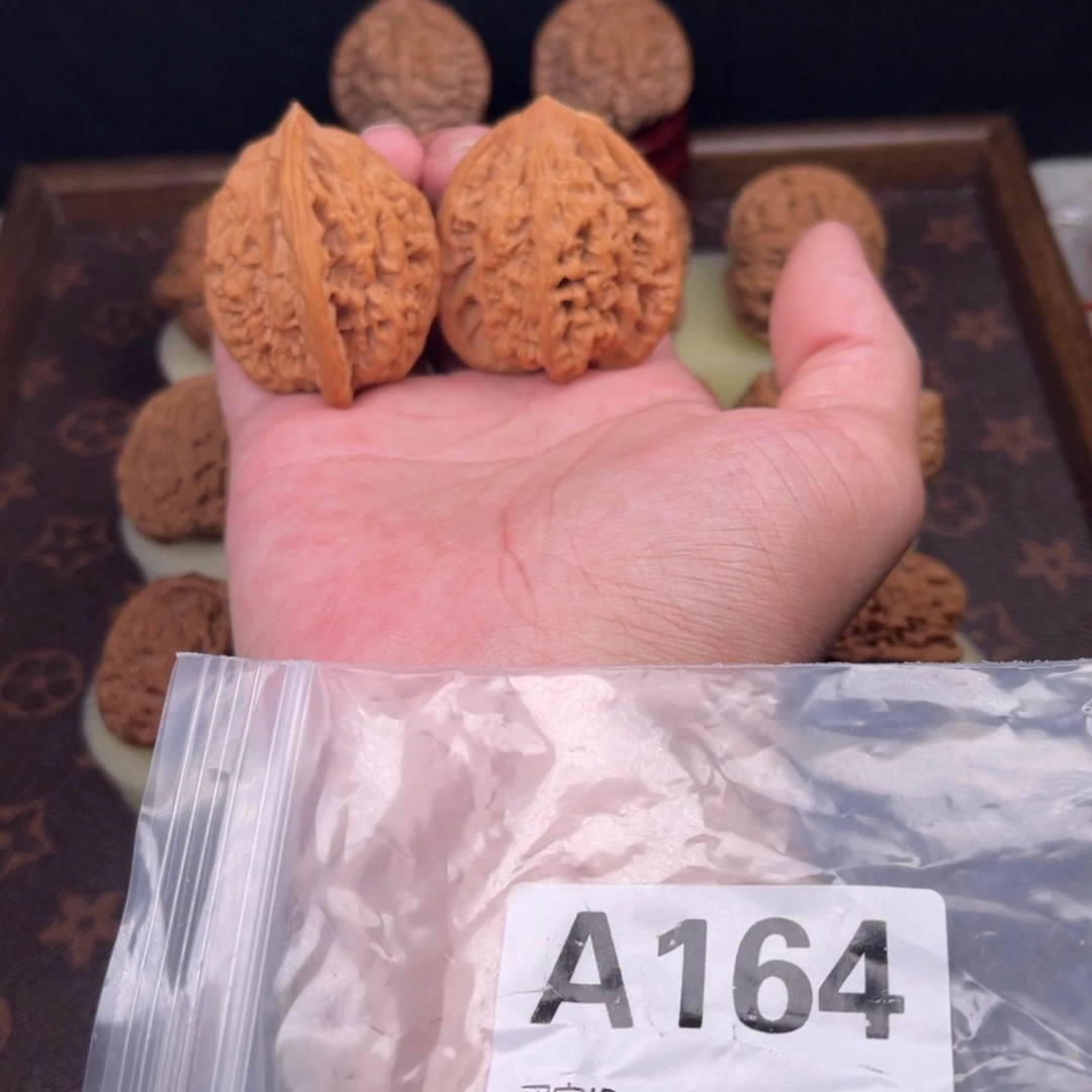 用***8文玩核桃吊坠核桃