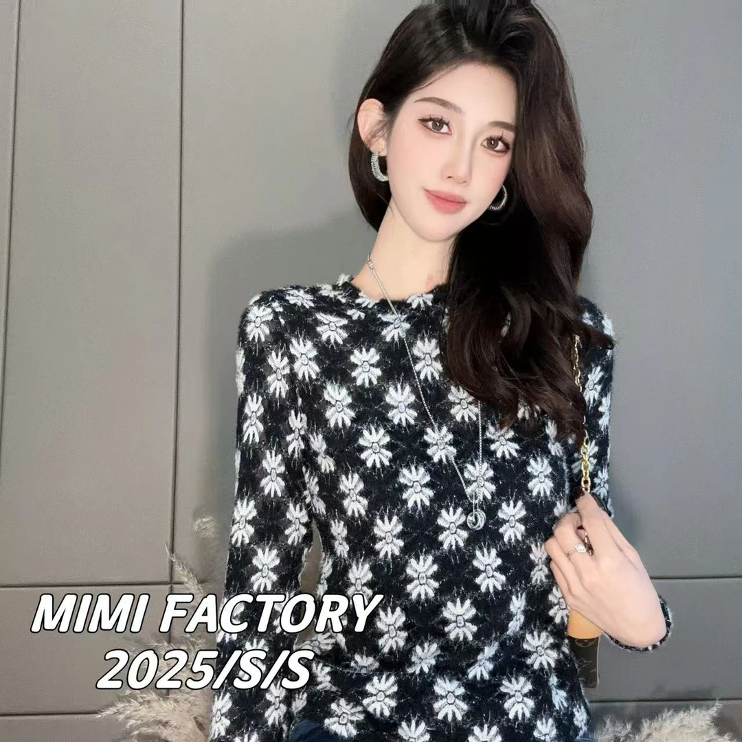 2025秋冬新款 时尚碎花保暖绒绒感气质长袖T恤女洋气上衣752#