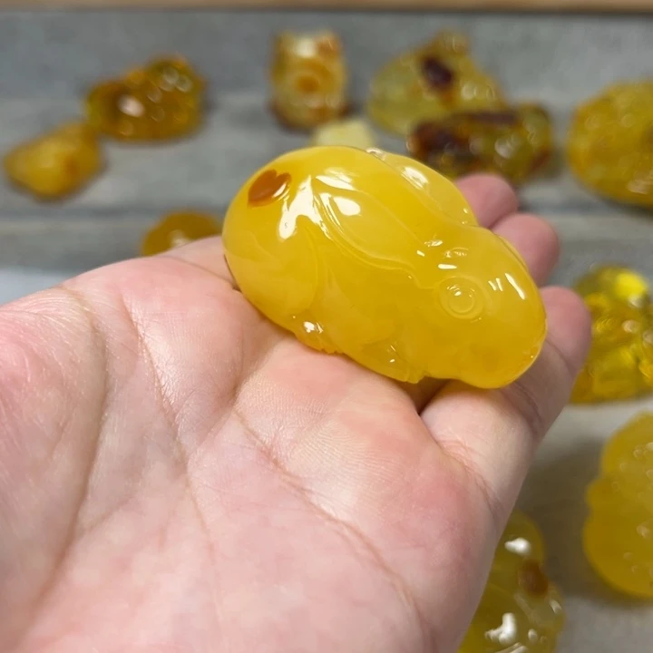 琥珀颈饰未镶嵌琥珀蜜蜡