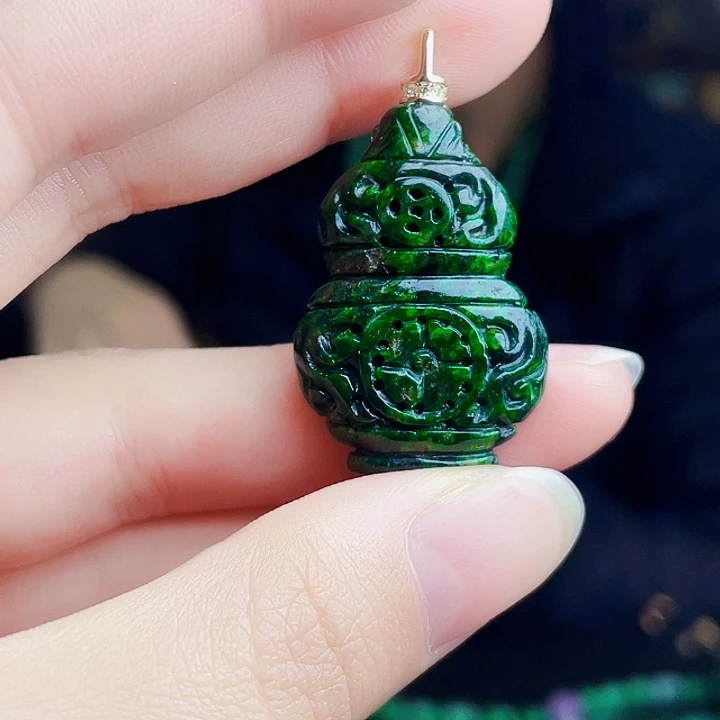 翡翠银S925镶嵌颈饰多样性