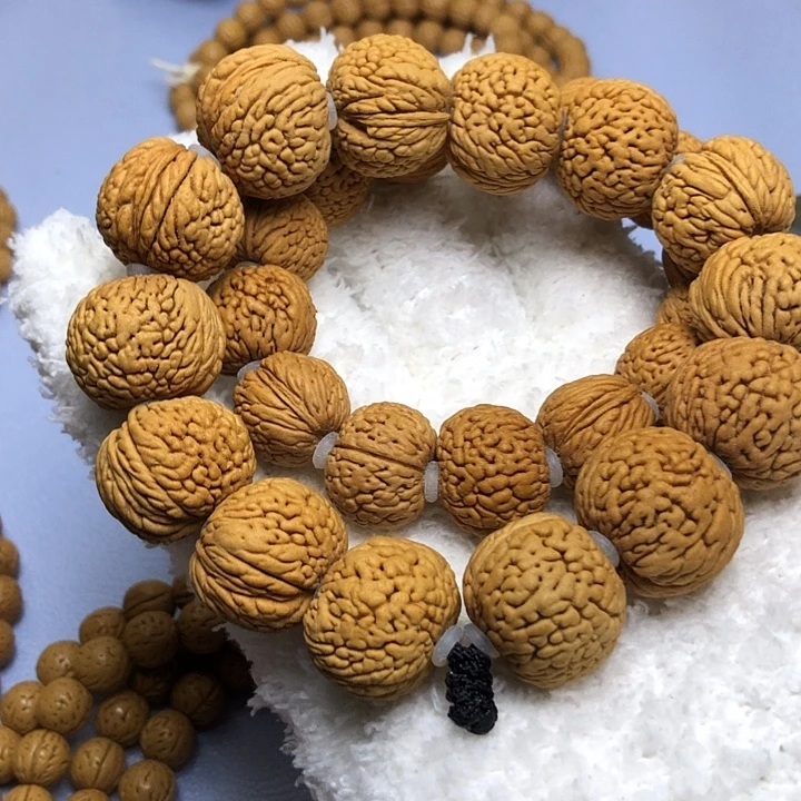 ****情吊坠桃核龙鳞凤尾