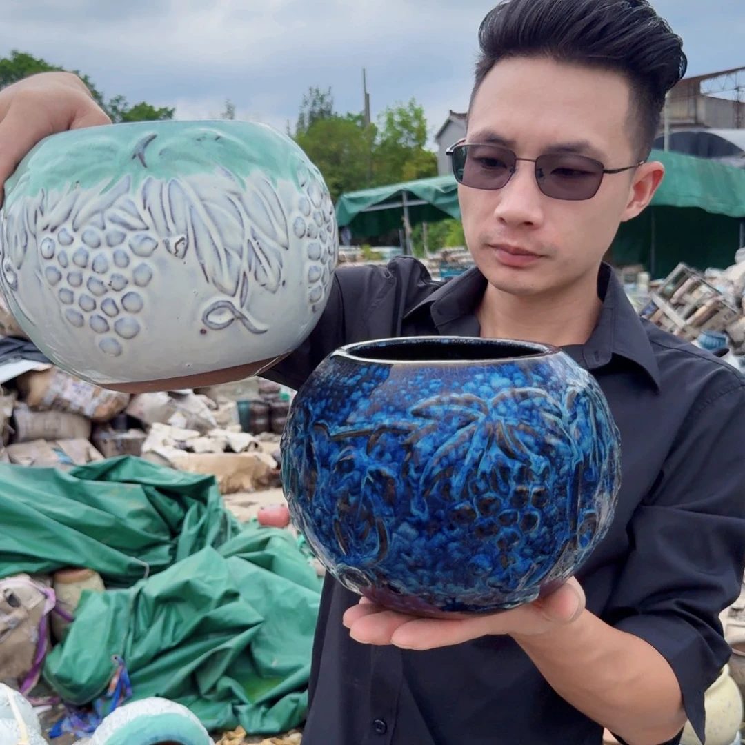 紫砂花盆两个球葡萄两个