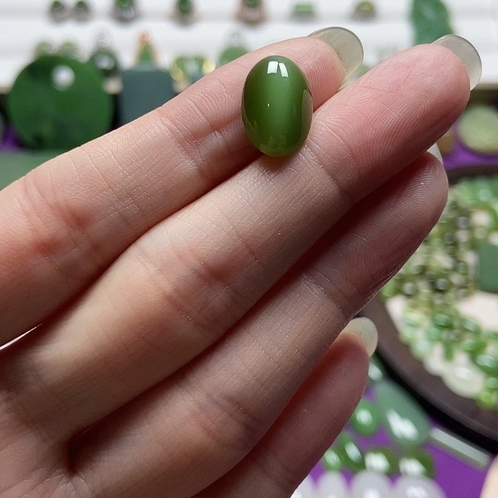 ****七定制和田玉未镶嵌