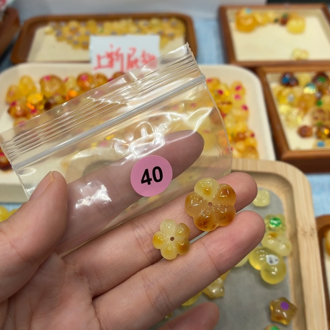 琥珀未镶嵌珠宝奇石