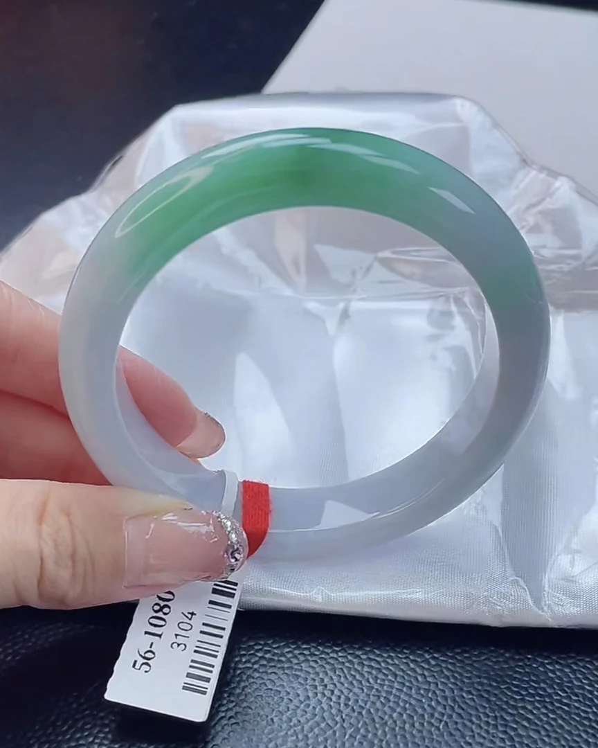 翡翠手镯未镶嵌翡翠3104