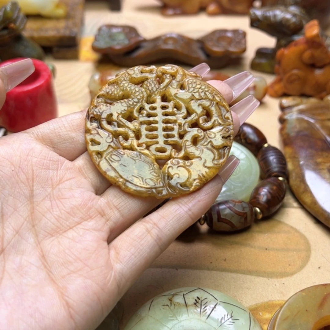 【闪购商品】蛇纹石玉颈饰未镶嵌