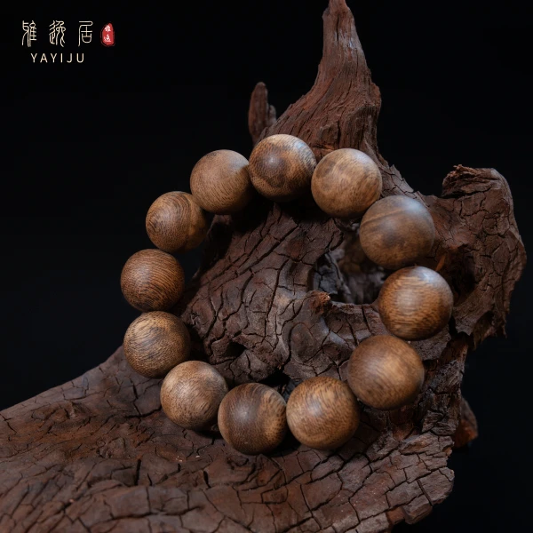 沉香海南莺歌绿奇楠卡18圆珠单圈手串.正品花果蜜香