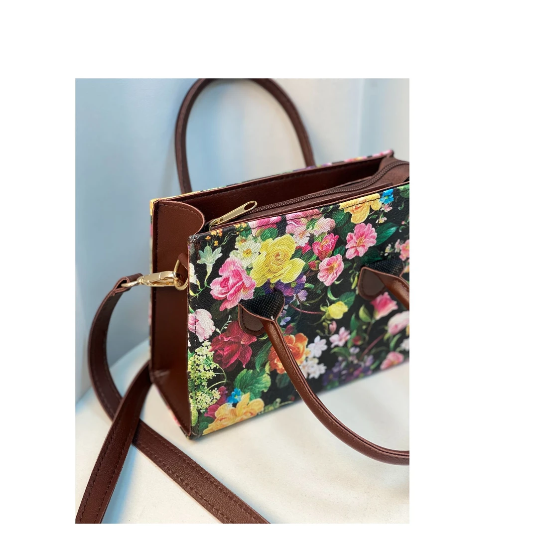 姹紫嫣红斜跨手提包 时尚百搭斜跨大包