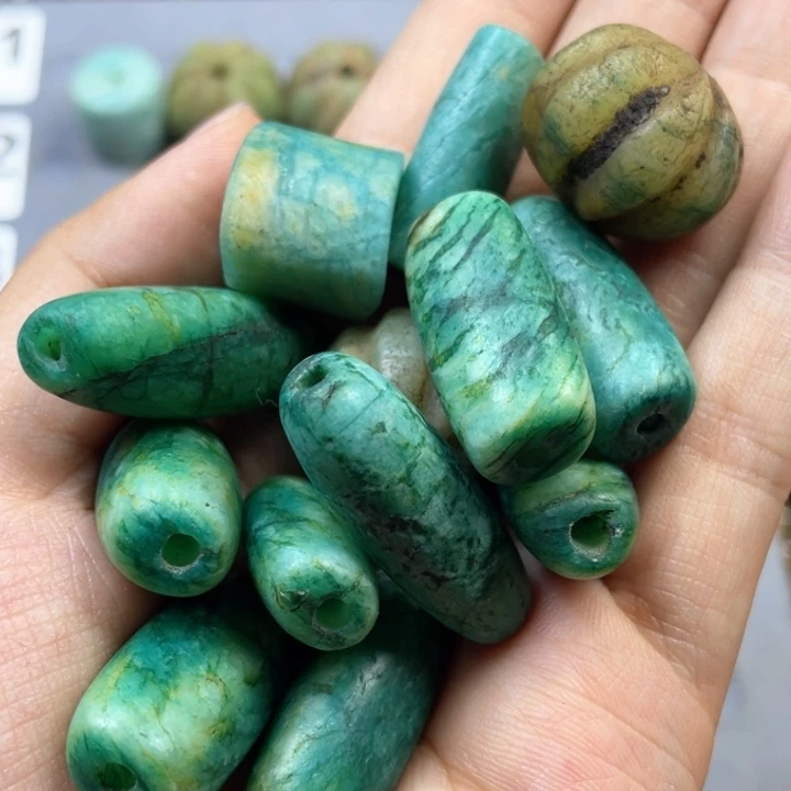 玛瑙/玉髓未镶嵌珠宝半成品新*天河