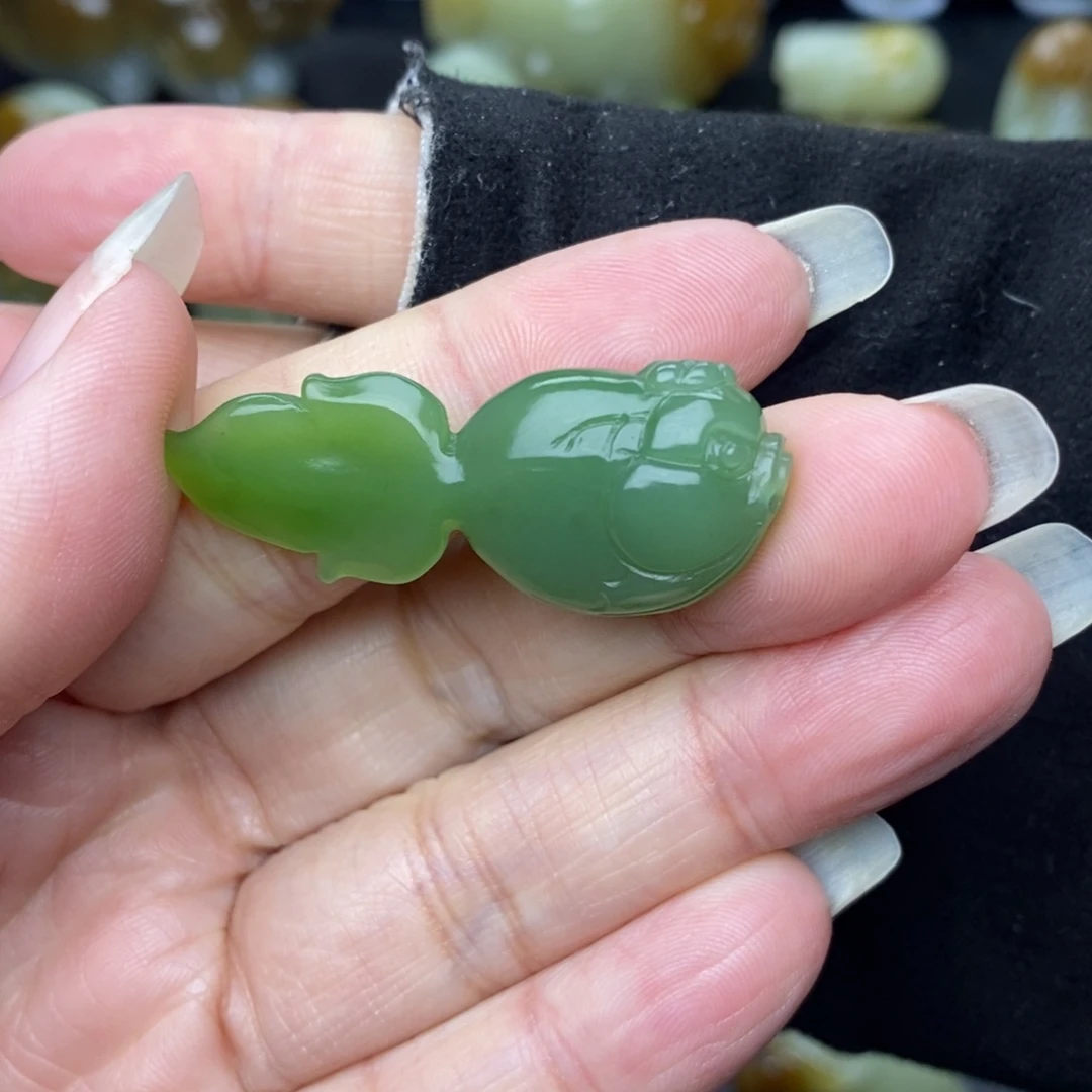 和田玉（碧玉）未镶嵌挂件