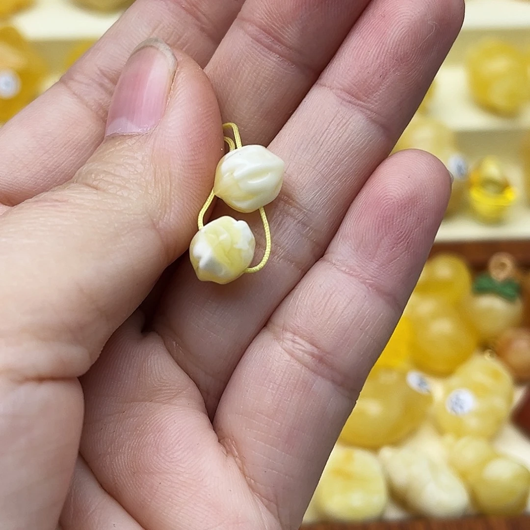 蜜蜡未镶嵌裸石天然