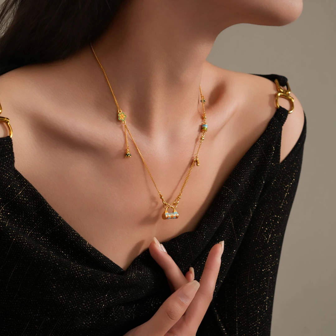 铜合金项链 设计感国风如意平安锁花花项链气质锁骨链时尚饰品