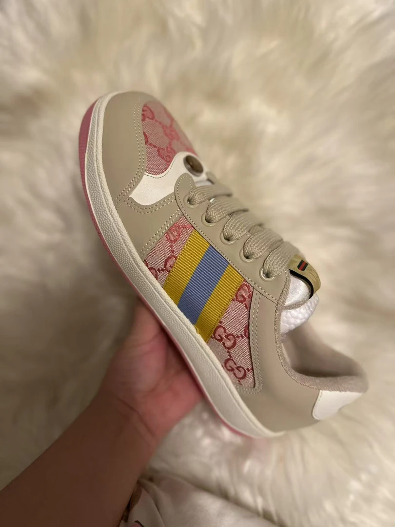 休闲鞋板鞋夏季女款刺绣情侣耐磨防滑女鞋帆布鞋时尚