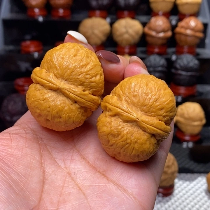 文玩核桃把件炸二…………31