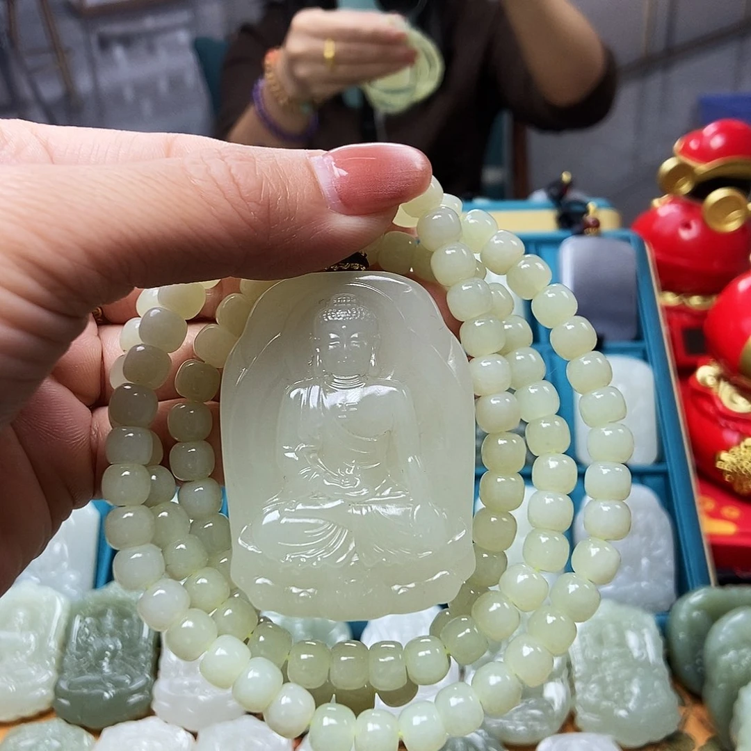 和田玉颈饰未镶嵌