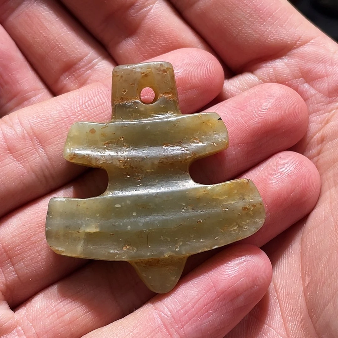 和田玉（糖玉）未镶嵌颈饰荣**威