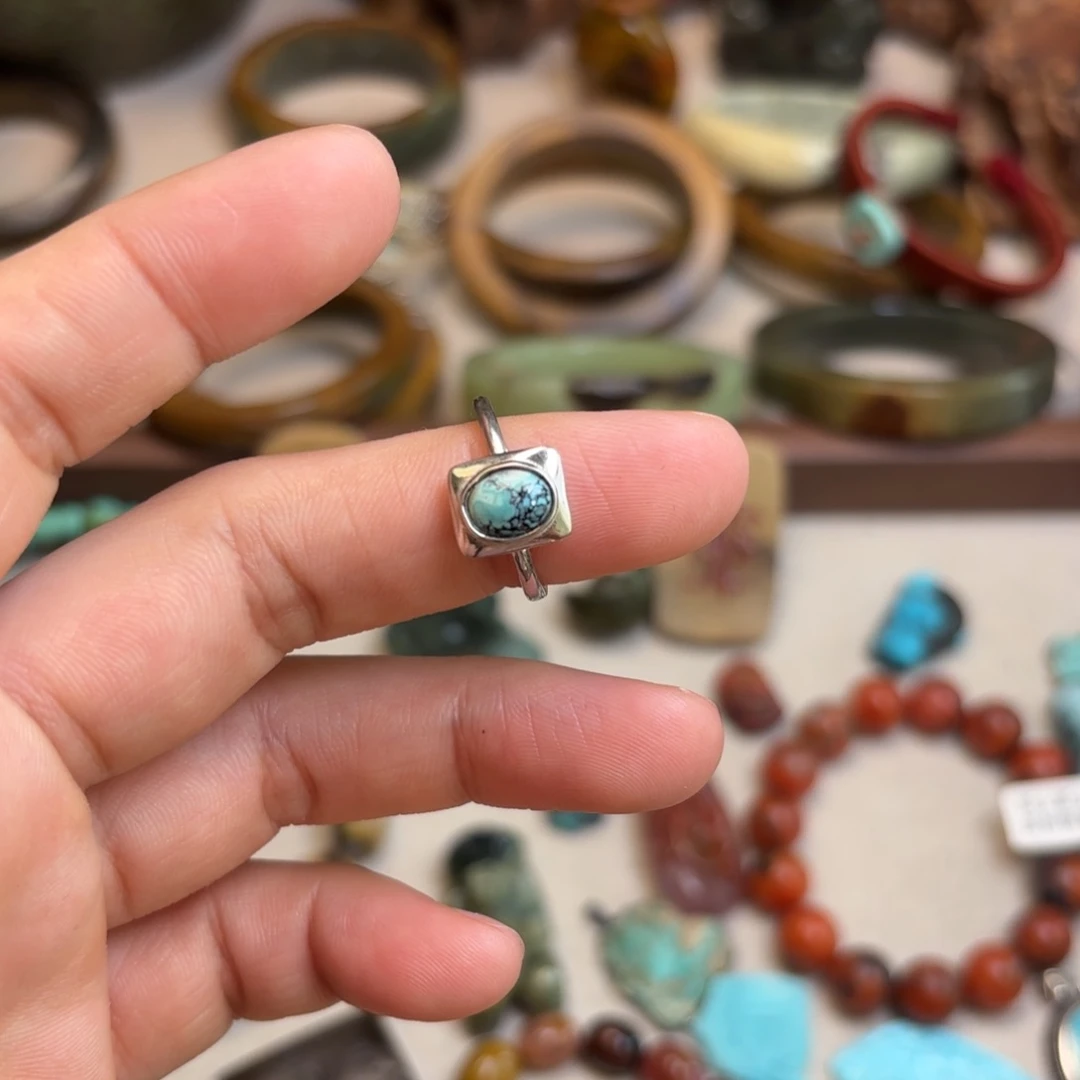 玛瑙/玉髓颈饰未镶嵌画****界