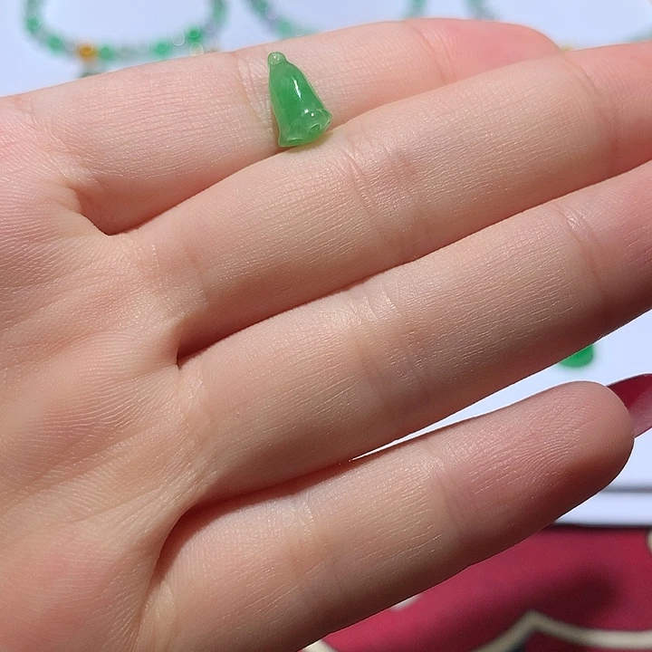 翡翠未镶嵌颈饰无镶嵌
