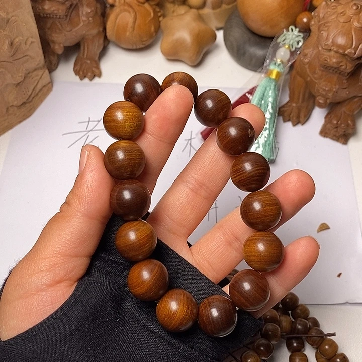 檀香木老山檀香1.5/15土埋料黑肉满纹沉