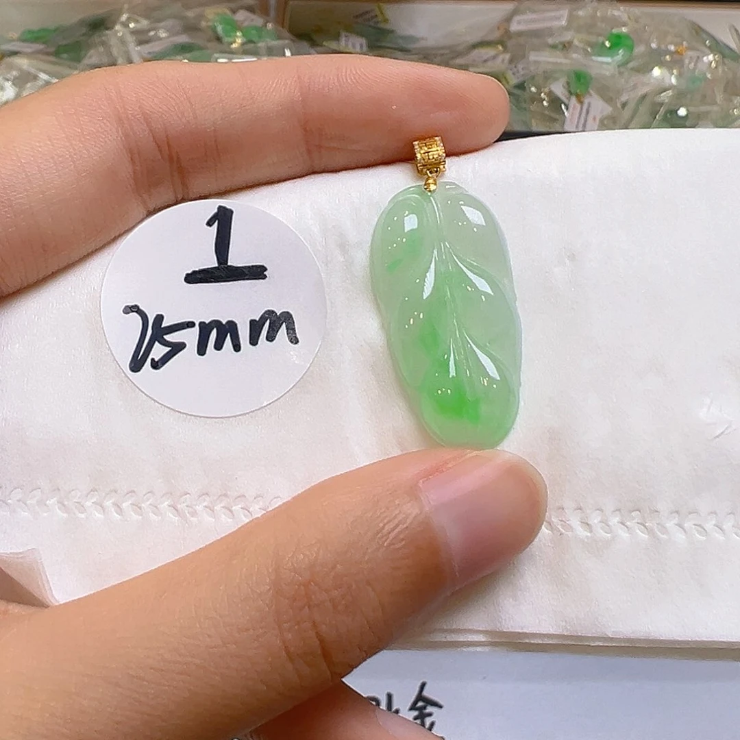 翡翠18K金镶嵌吊坠(不含链)翡翠