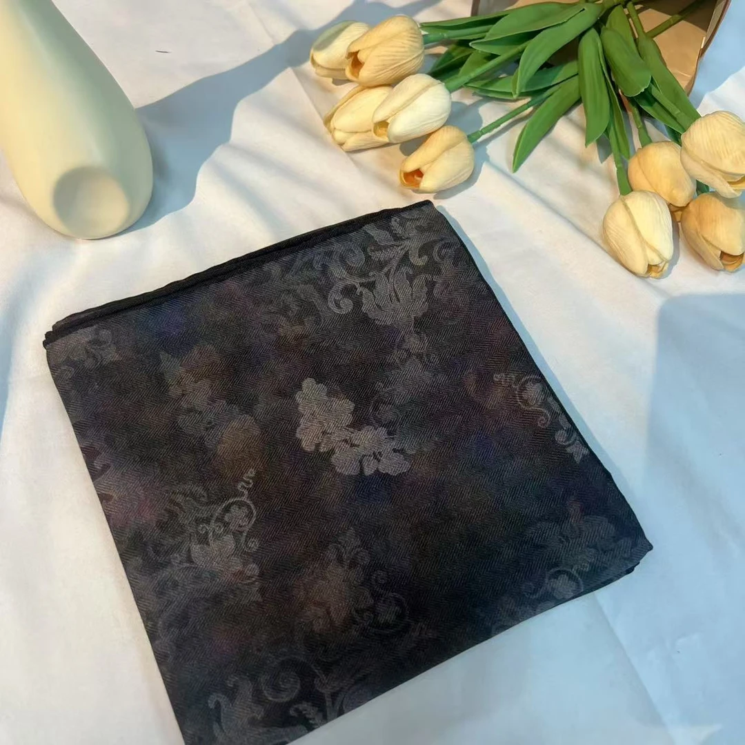 90丝毛方巾-焗蓝绘纹  85cm丝巾